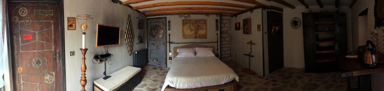 Chambre Steampunk Jules Vernes Bosbonparent מראה חיצוני תמונה